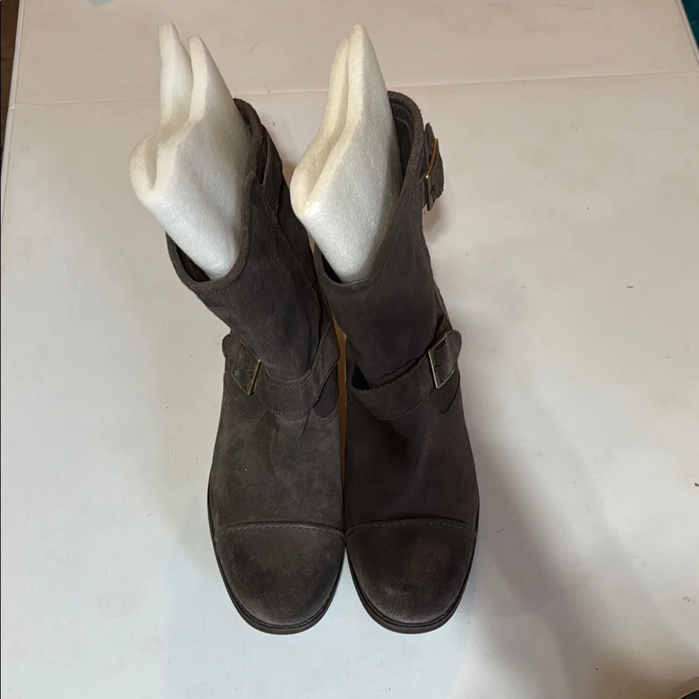 Ugg Mens Brown Suede Boots